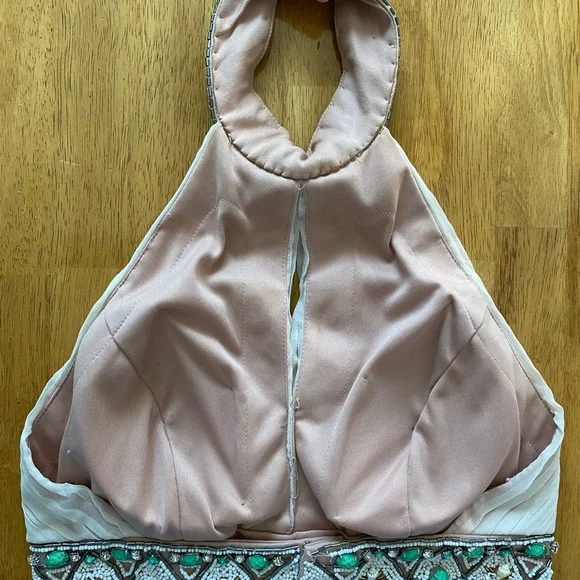 Prom Dress - Picture 4 of 11